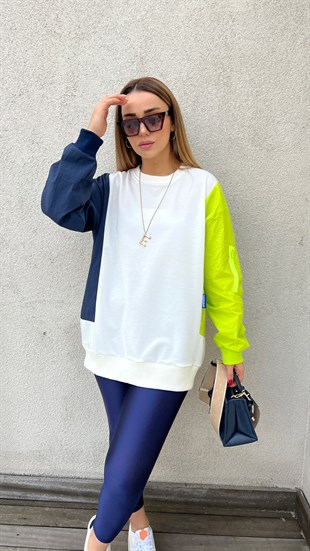 Twist Model Kolları Renkli Beyaz Tasarım Sweatshirt